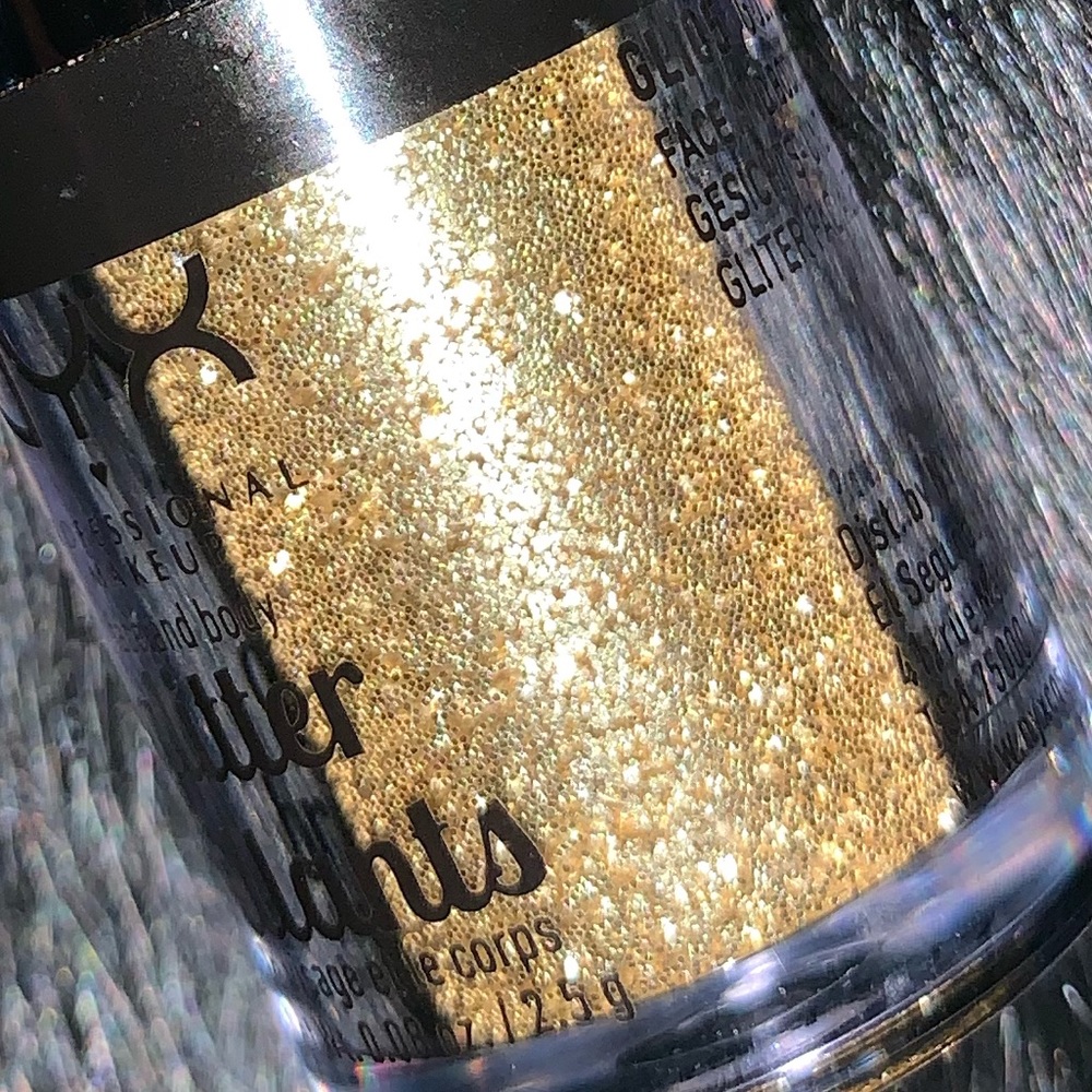 NYX nail & body glitter Gold